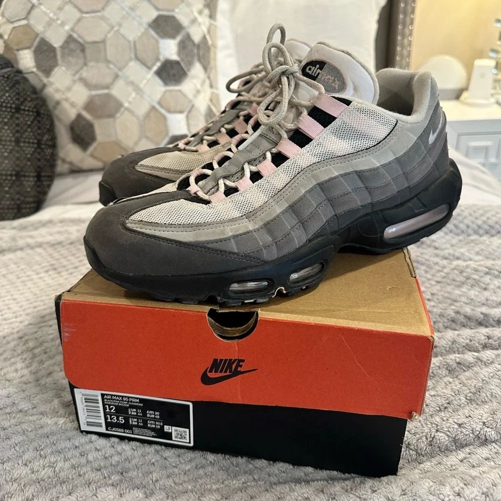 Mens AirMax 95 PRM Black/Pink Foam